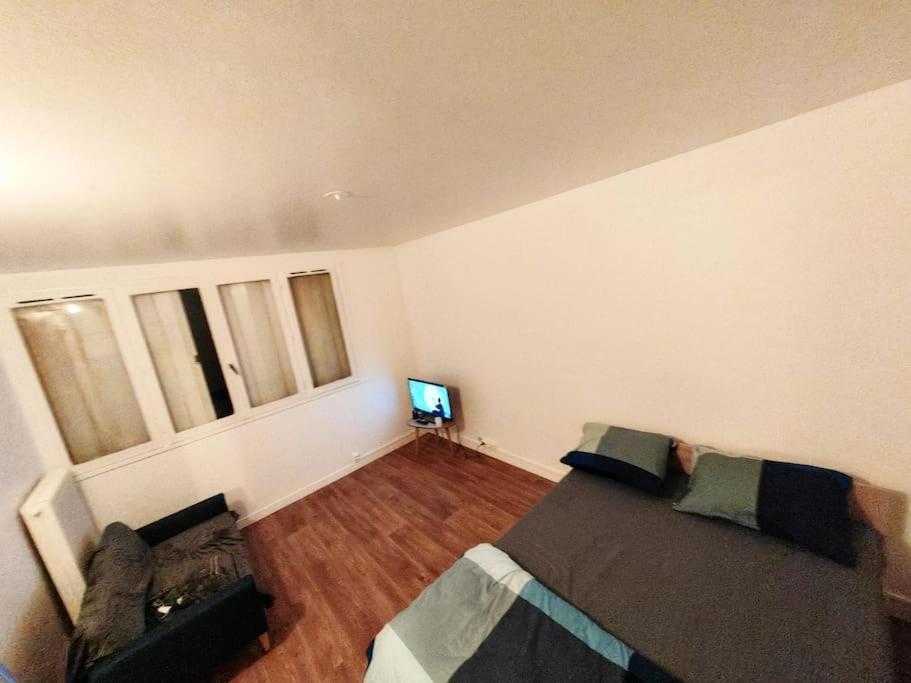 F1 Equipe Avec Ascenseur, Parking Et Pres Des Transports Appartement Argenteuil Buitenkant foto